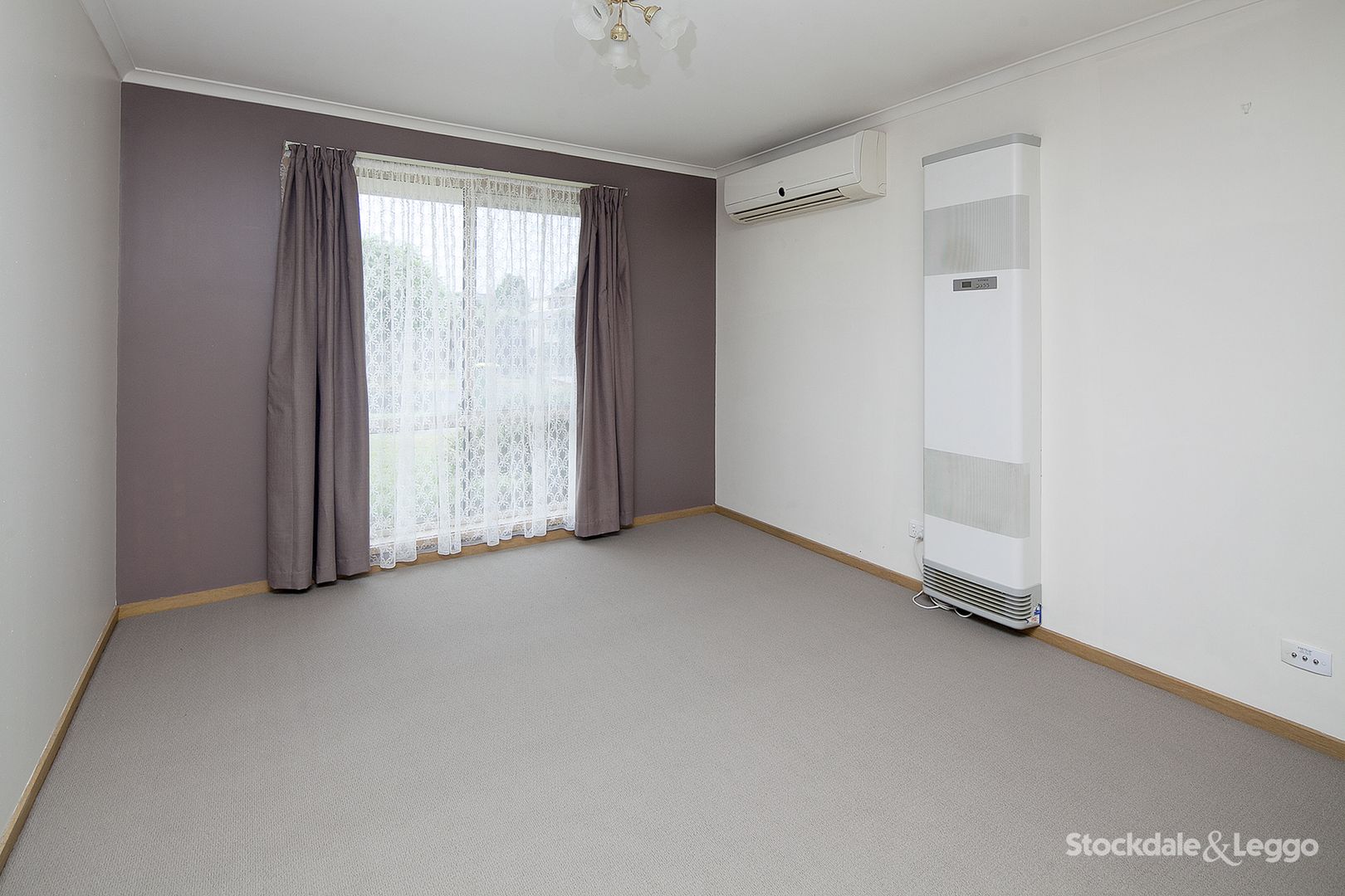 1/3 Osborn Grove, Pakenham VIC 3810, Image 2