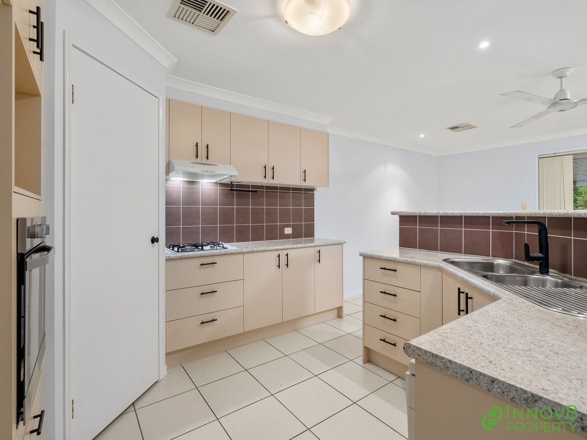 2 Paulette Court, Cashmere QLD 4500, Image 1