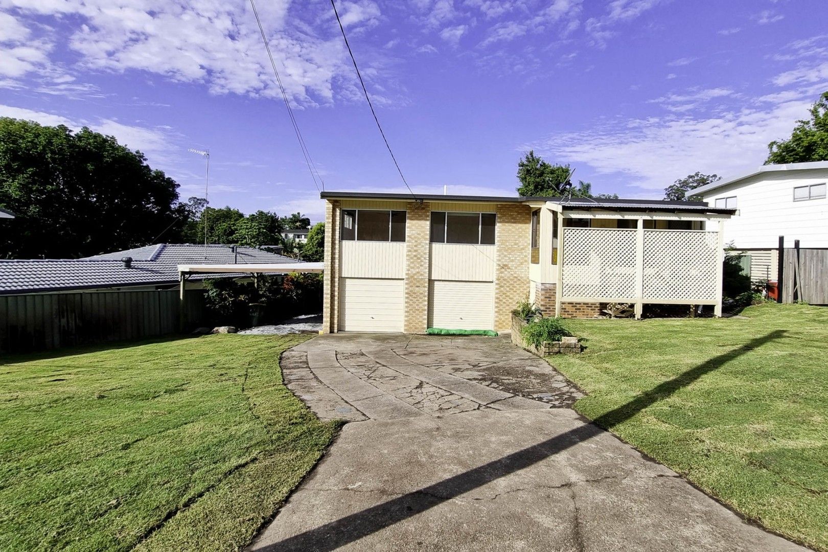 4 bedrooms House in 42 Dandar Drive SOUTHPORT QLD, 4215