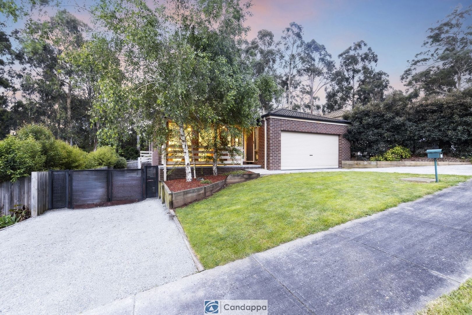 17 Miller Close, Drouin VIC 3818, Image 1