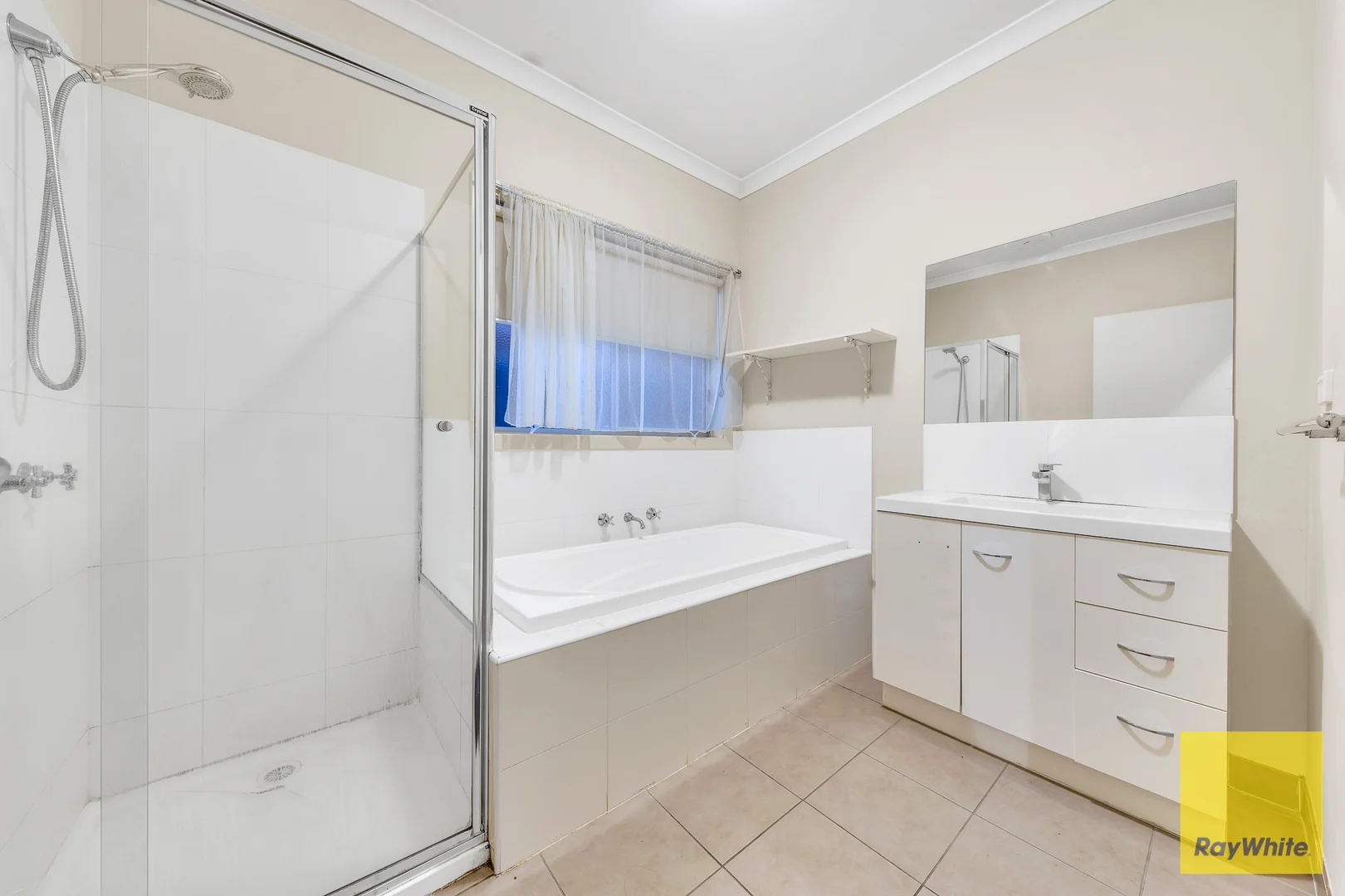 Additional image 16 of 2/40 Bridlepath Drive, Truganina VIC 3029