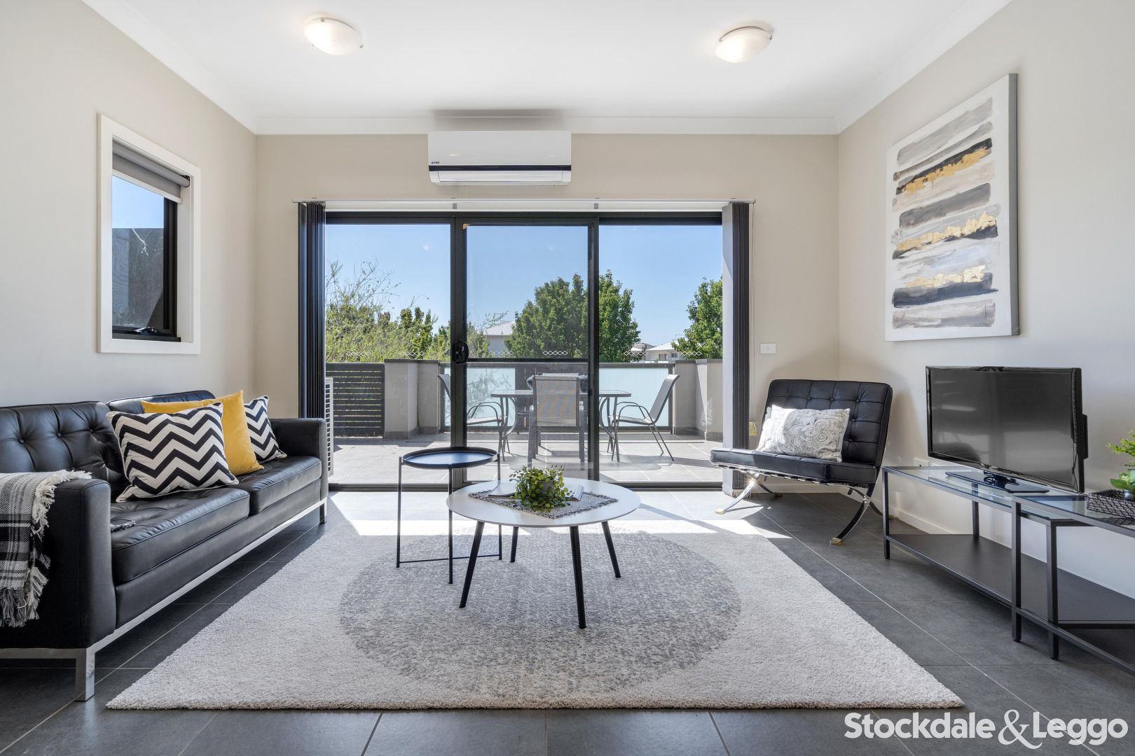 18/20 Hyde Park Avenue, Craigieburn VIC 3064, Image 1