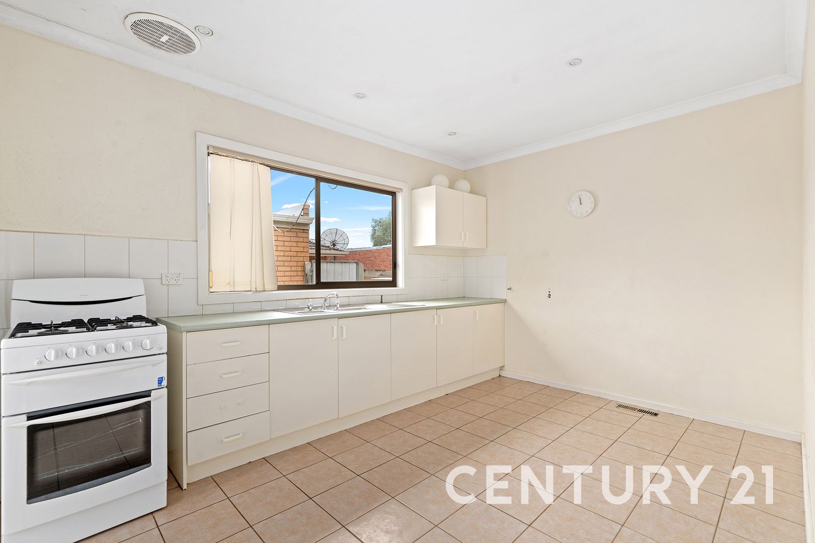 1/27 Cambro Road, Clayton VIC 3168, Image 2