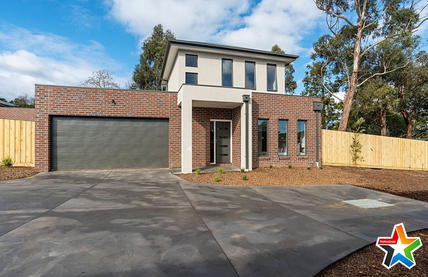 7 Preston Way, Healesville VIC 3777, Image 2