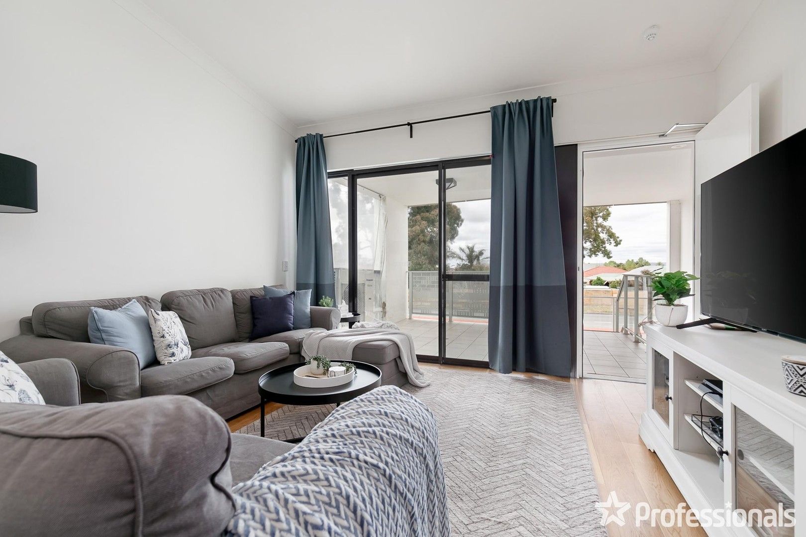 2 bedrooms House in 26/1 Glenariff Boulevard CANNING VALE WA, 6155