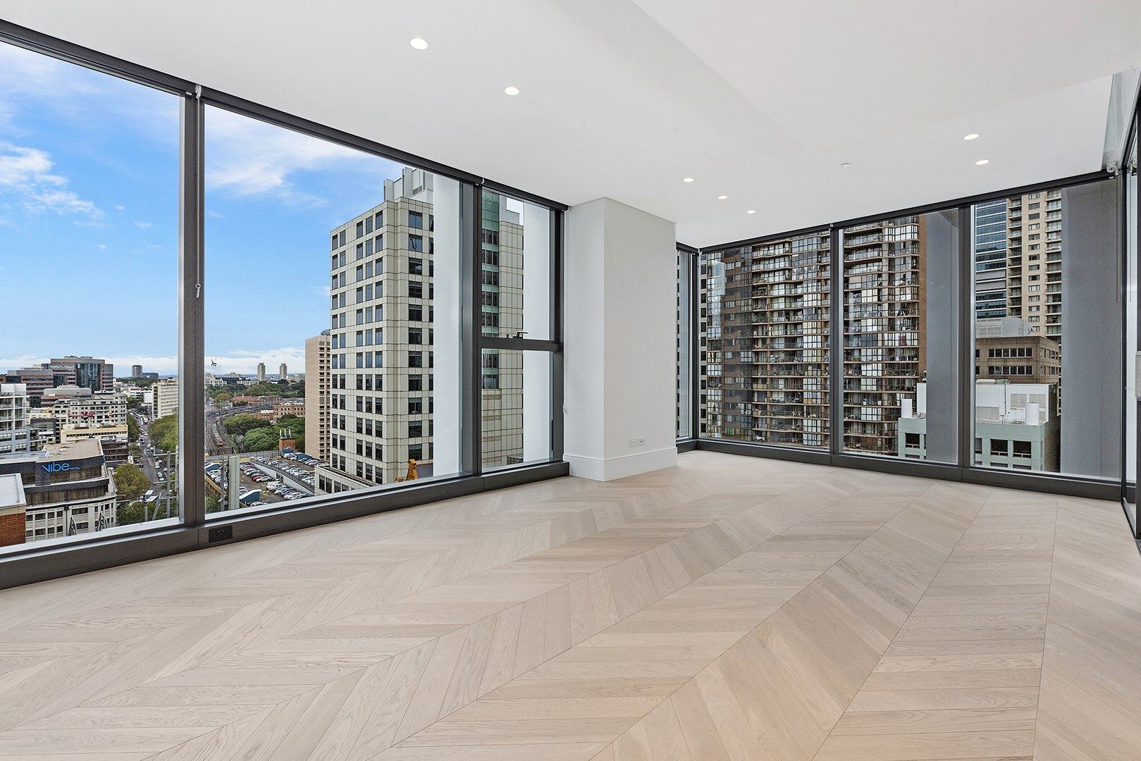 2 bedrooms Apartment / Unit / Flat in 2204/130 Elizabeth Street SYDNEY NSW, 2000