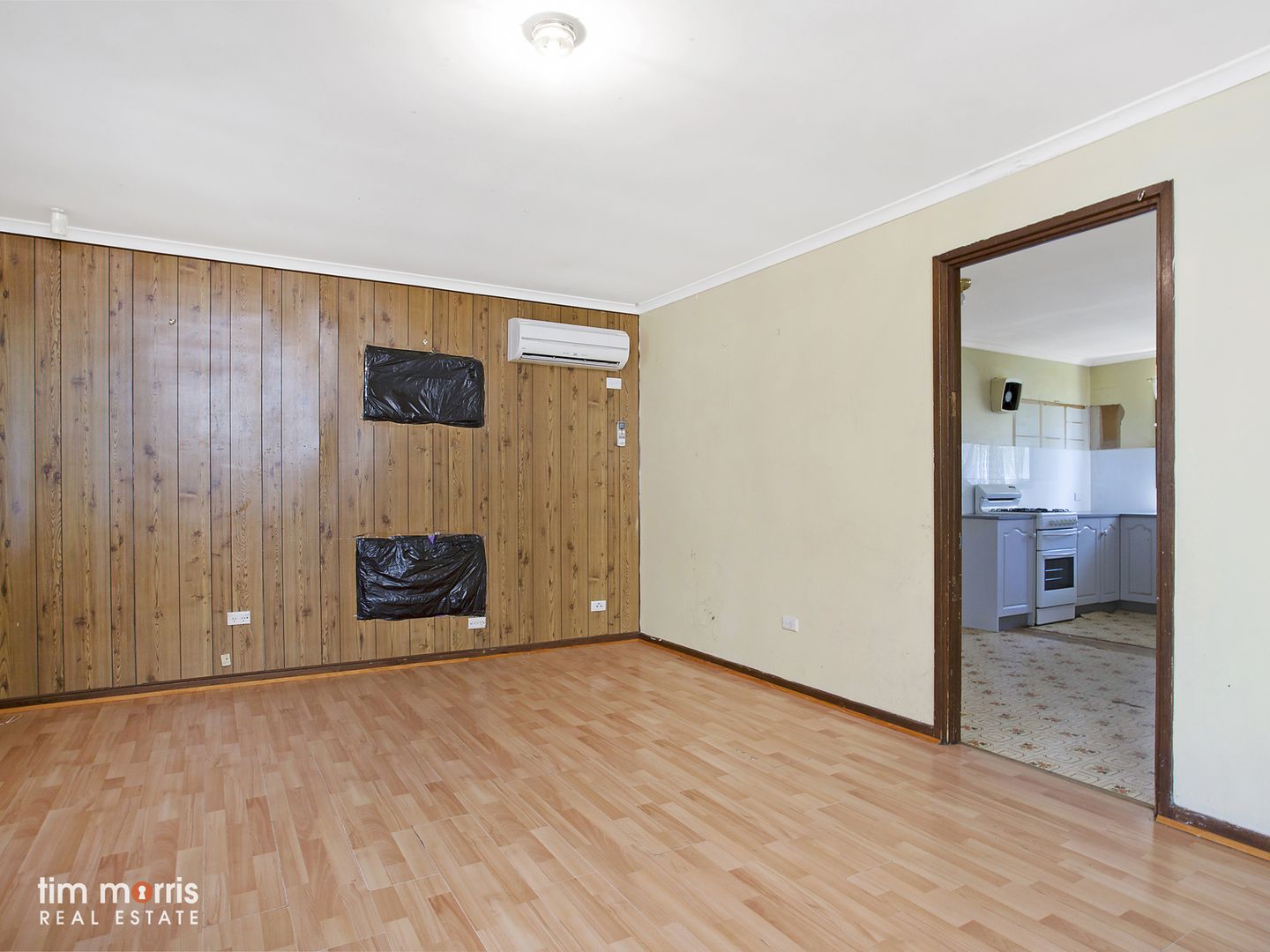 1 Warsaw Crescent, Hackham West SA 5163, Image 1