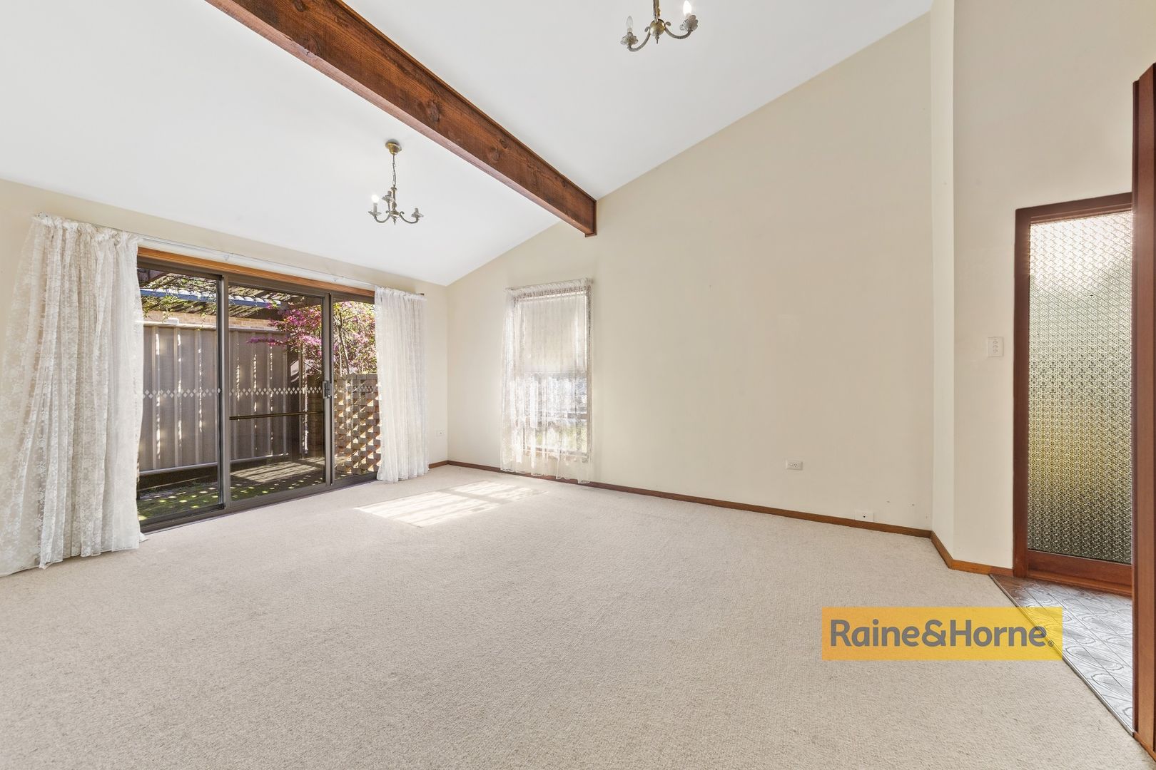 39 Camellia Circle, Woy Woy NSW 2256, Image 1