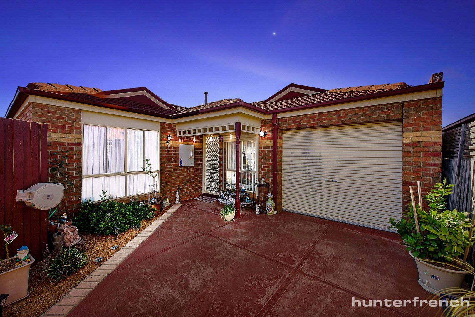 2/16 Reddrop Court, Altona Meadows VIC 3028, Image 0