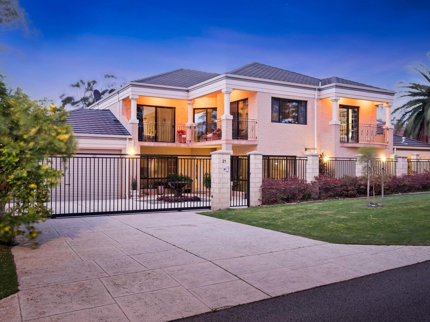 21 Unwin Avenue, Wembley Down Property History & Address Research