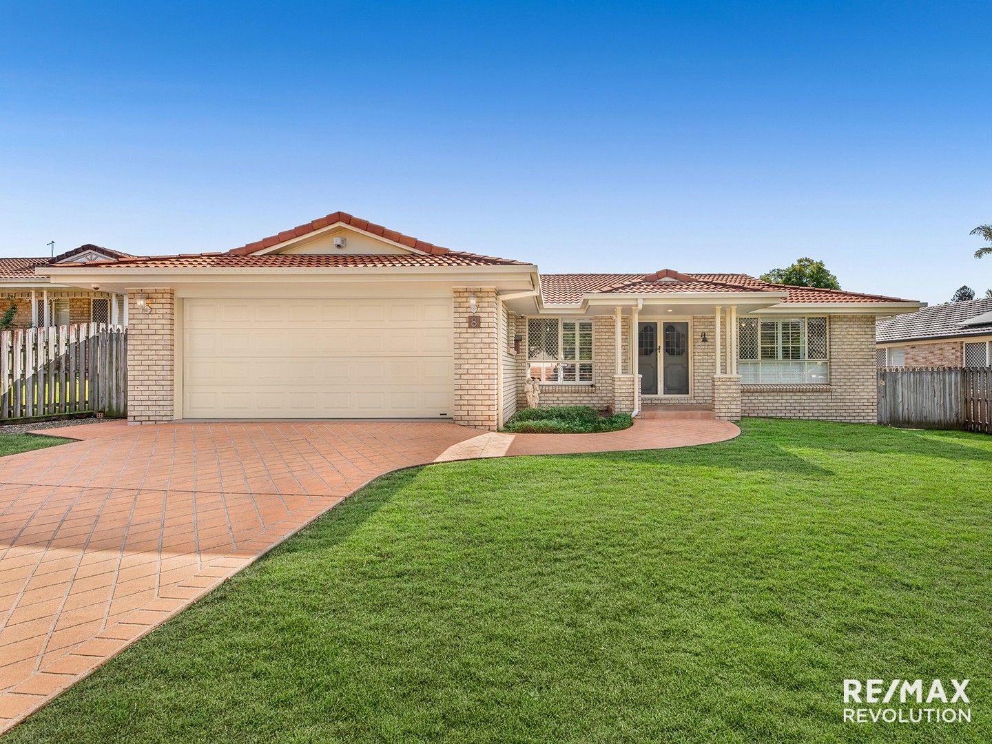 8 Pleasant Place, Wishart QLD 4122, Image 0