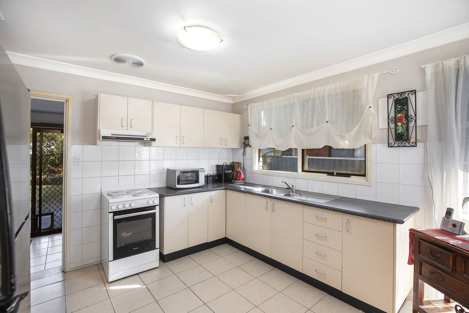 21 Rowan Road, Woy Woy NSW 2256, Image 2