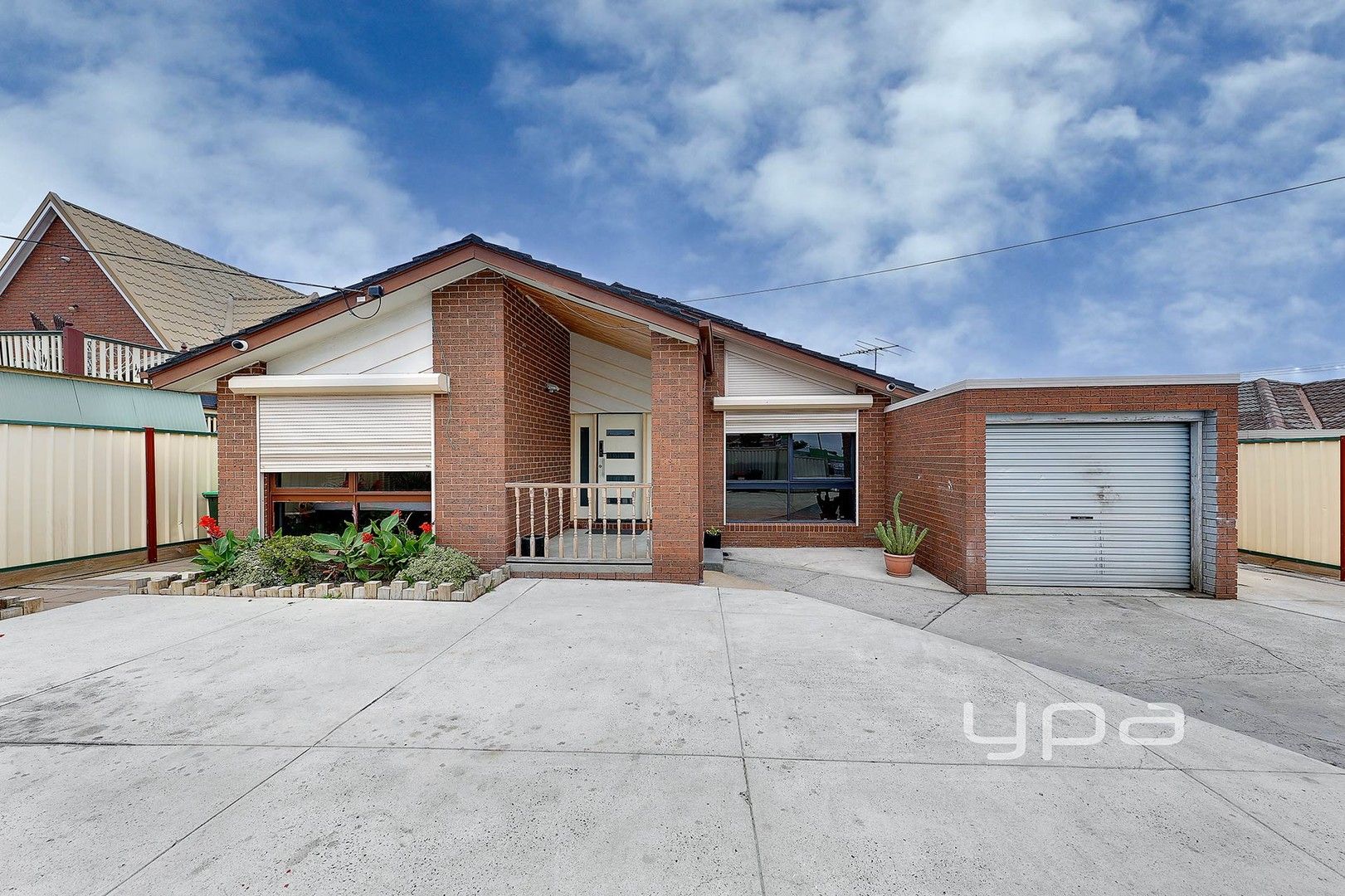 3 bedrooms House in 219 Craigieburn Road CRAIGIEBURN VIC, 3064