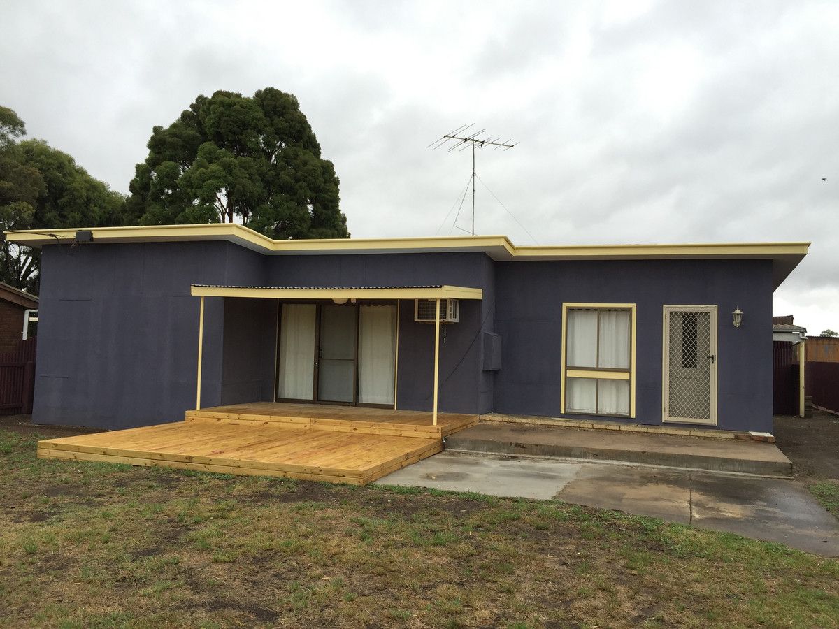 3 bedrooms House in 144 Mt Napier Road HAMILTON VIC, 3300