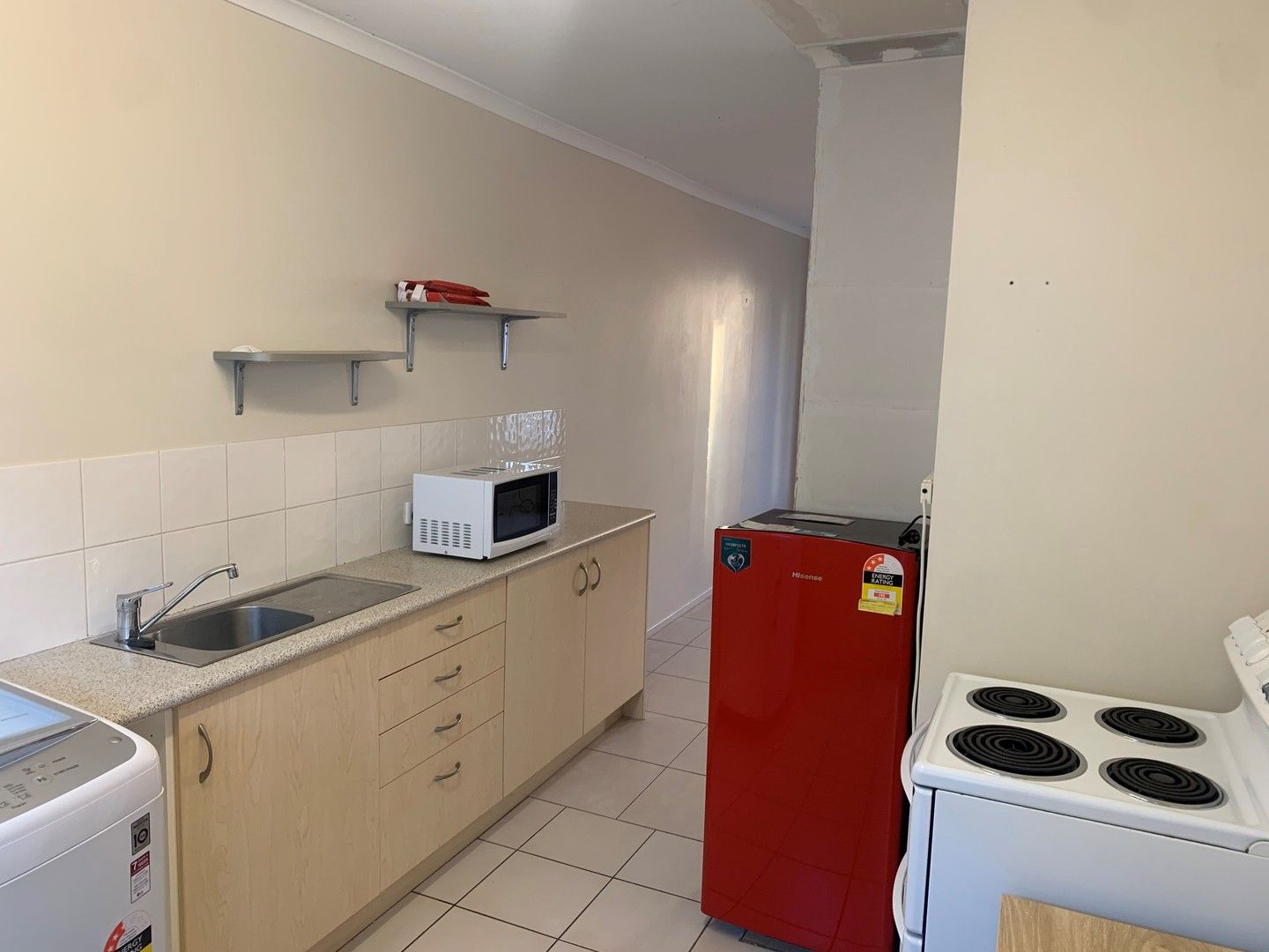 1 bedrooms Apartment / Unit / Flat in 4/198B Hedges Avenue MERMAID BEACH QLD, 4218