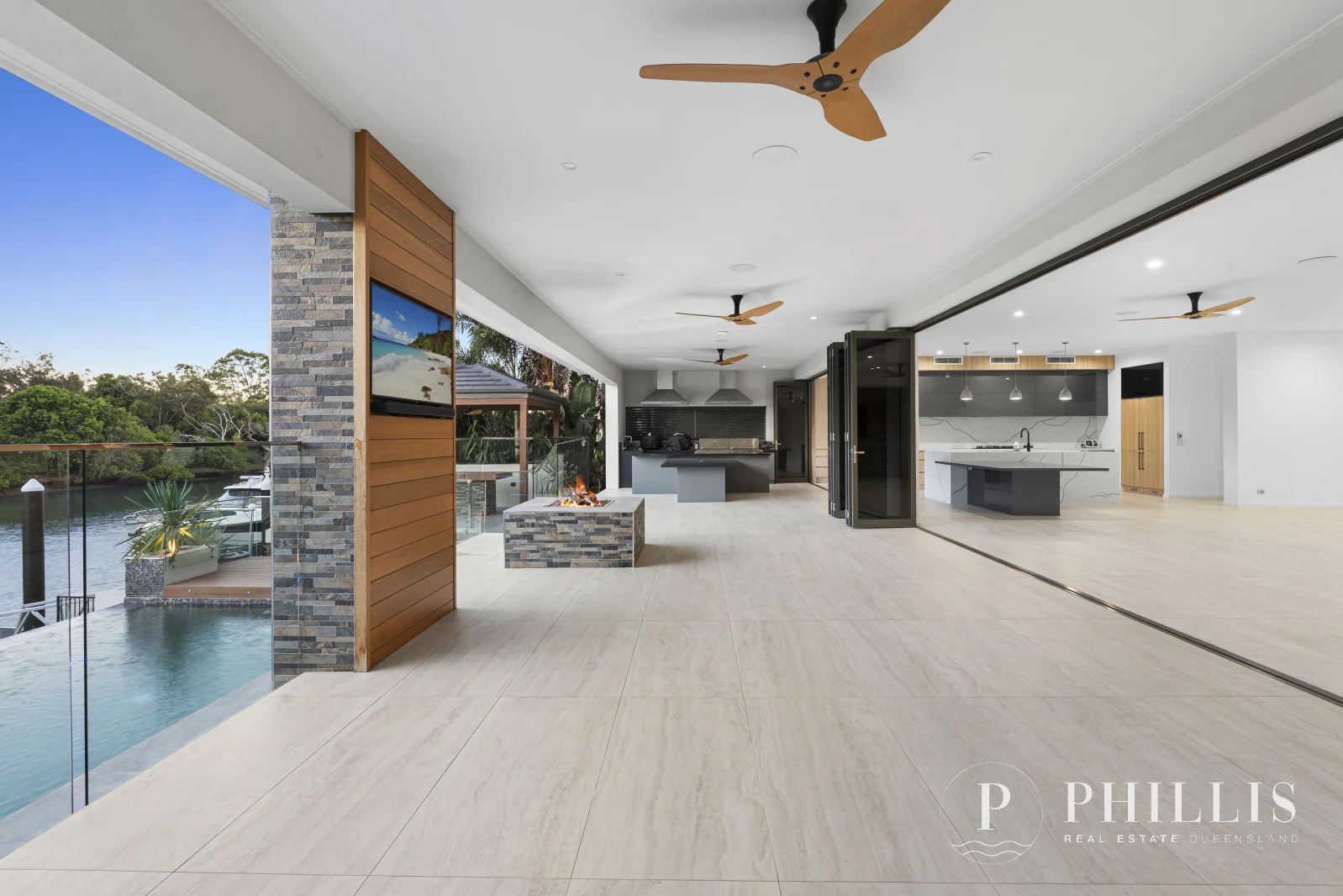 Additional image 17 of 2515 Cressbrook Drive, Hope Island QLD 4212