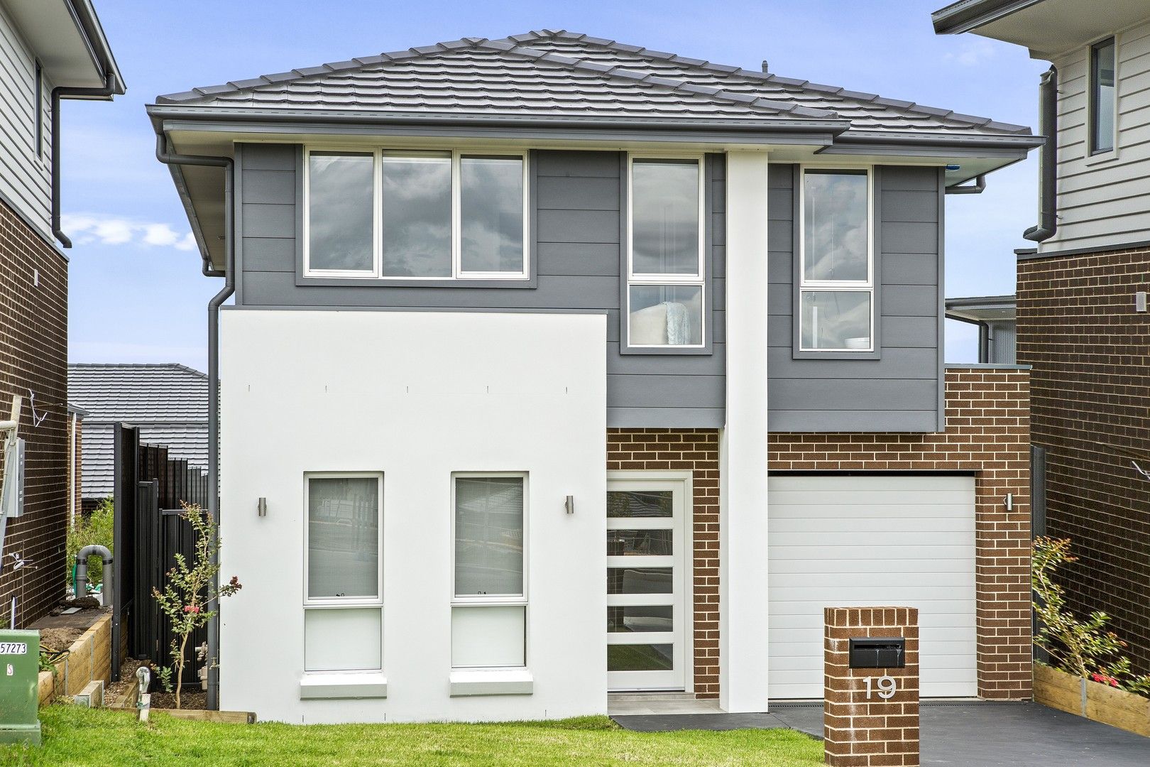 4 bedrooms House in 19 Woodgate Parkway BOX HILL NSW, 2765