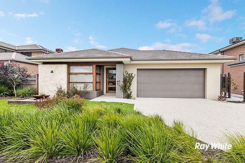 48 Flowerbloom Crescent, Clyde North VIC 3978, Image 0