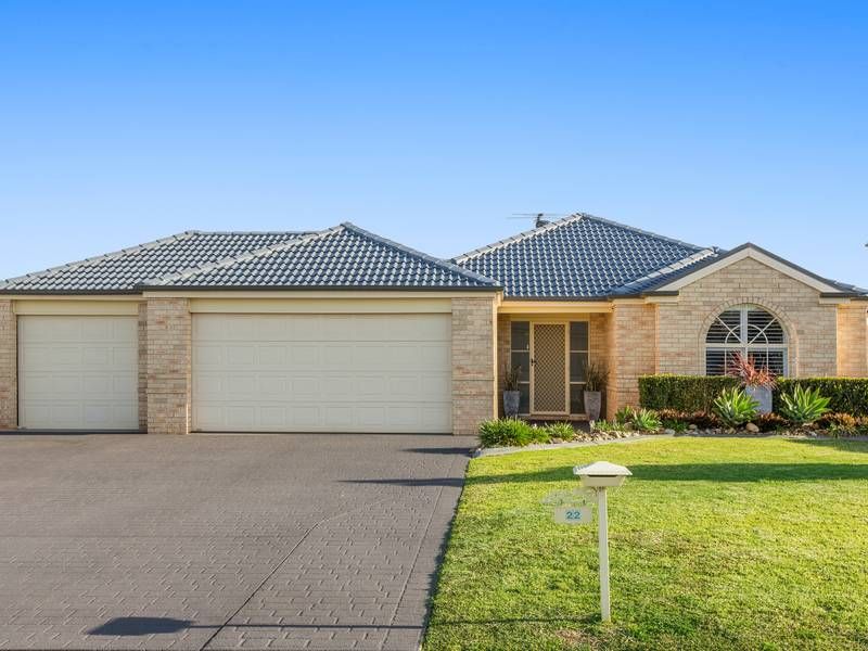 22 Drayton Crescent, Thornton Property History & Address Research