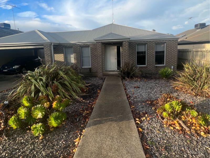 1 bedrooms House in Room 5, 93 Fogarty Ave HIGHTON VIC, 3216