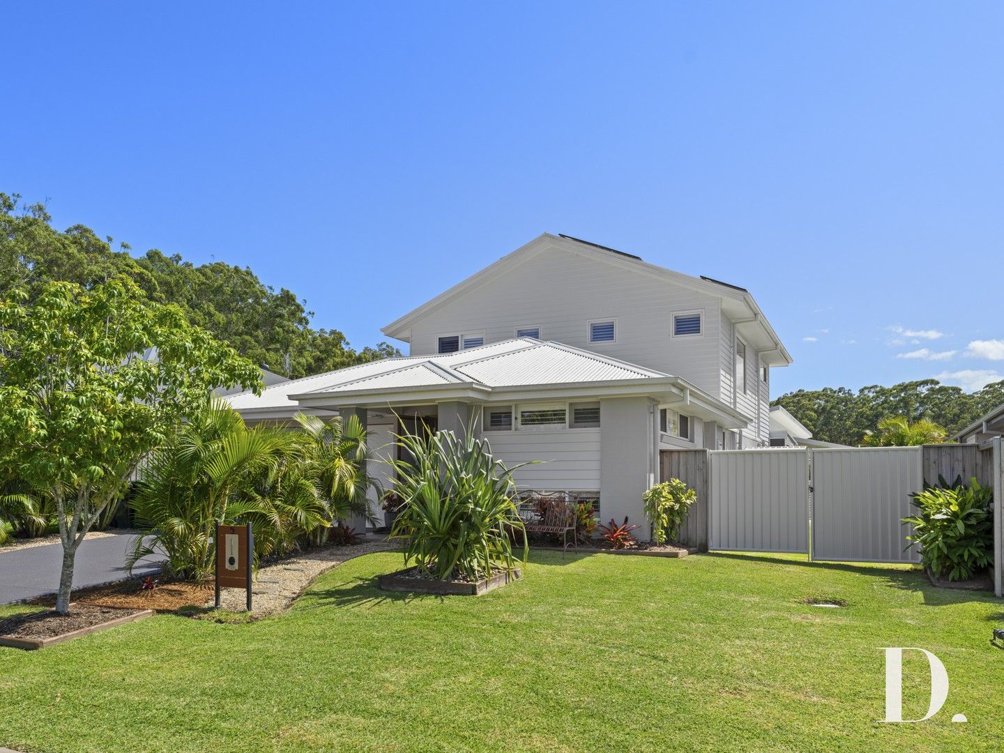 5 Red Gum Circuit, Sapphire Beach NSW 2450, Image 1