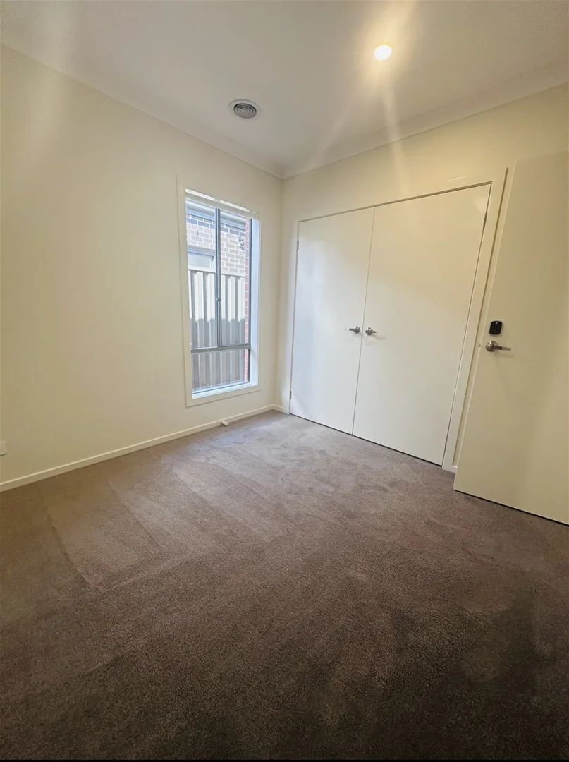 Additional image 17 of 3 Songlark St, Melton South VIC 3338