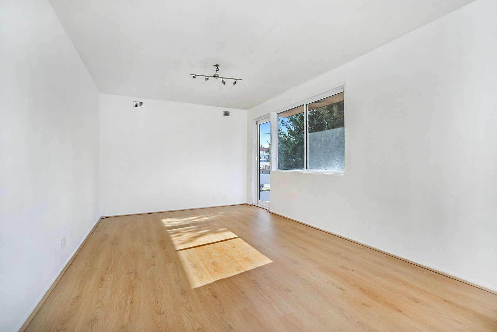 3/4 Maloney Street, Eastlakes NSW 2018 Apartment For Rent Domain