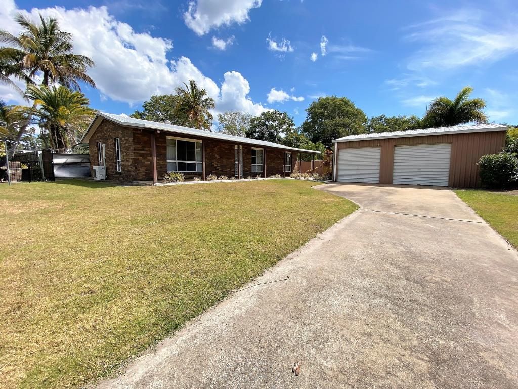 3 bedrooms House in 3 MORETON STREET TOOGOOM QLD, 4655