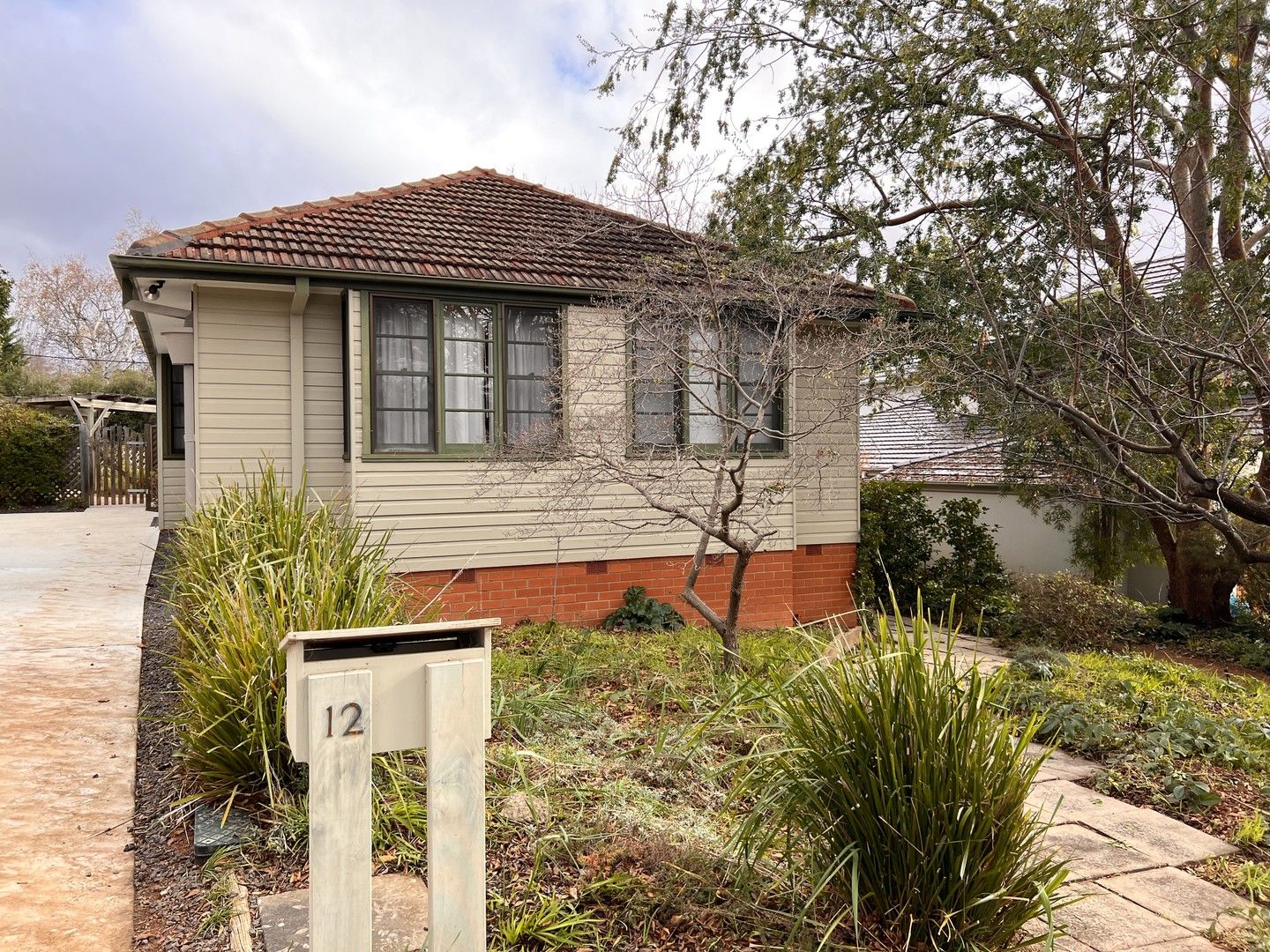 3 bedrooms House in 12 Carmichael Street DEAKIN ACT, 2600