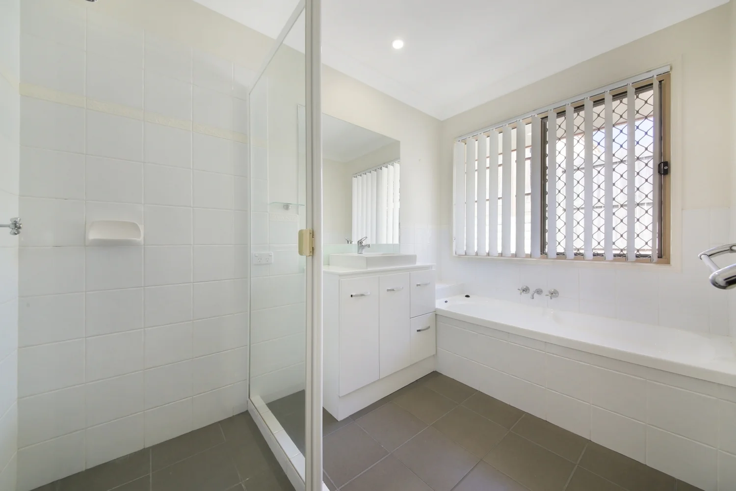 Additional image 7 of 3 Lilydale Place, Molendinar QLD 4214