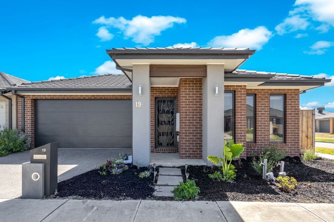 Picture of 19 Oakham Street, DONNYBROOK VIC 3064