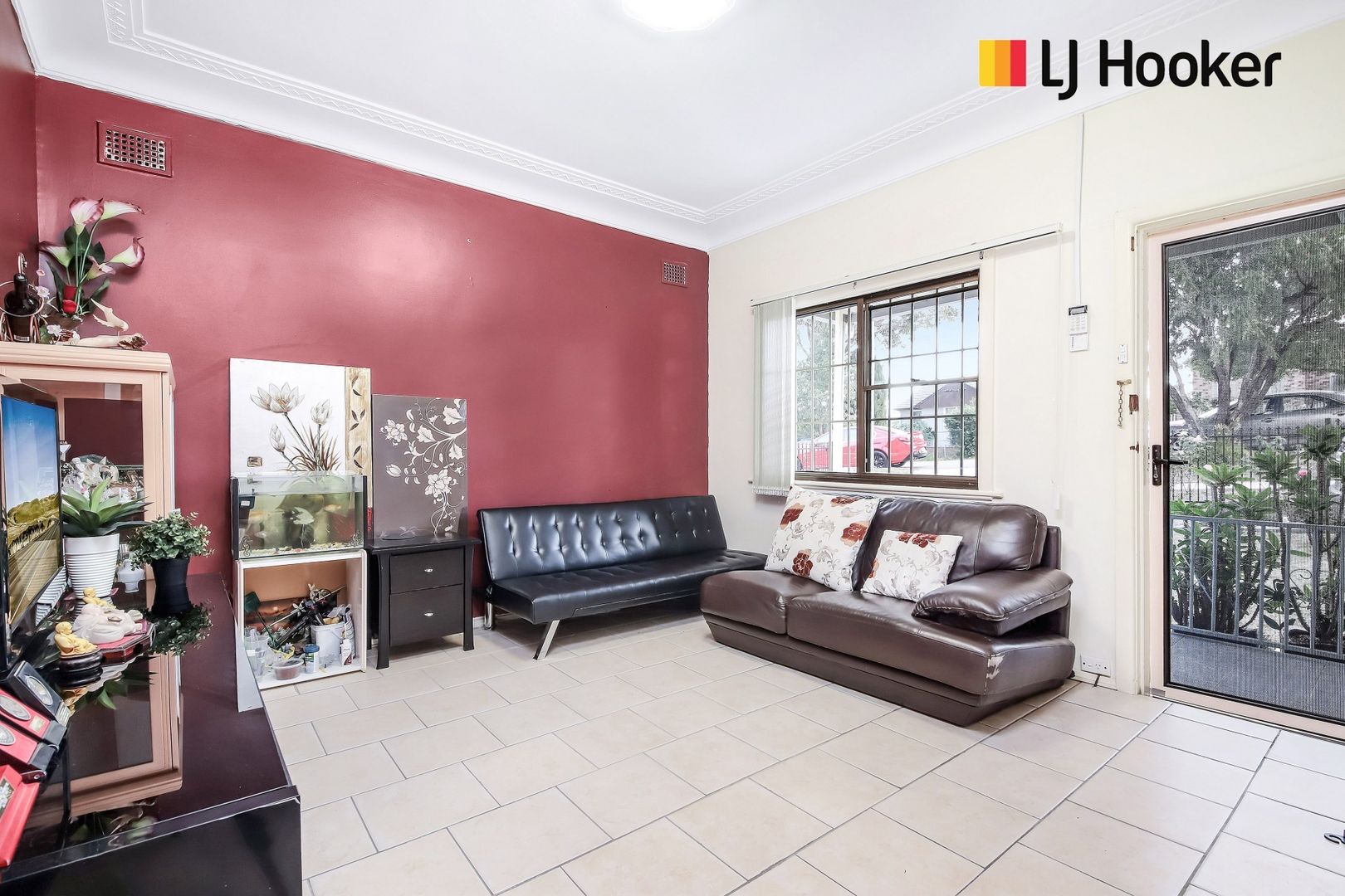 16 Woods Avenue, Cabramatta NSW 2166, Image 2