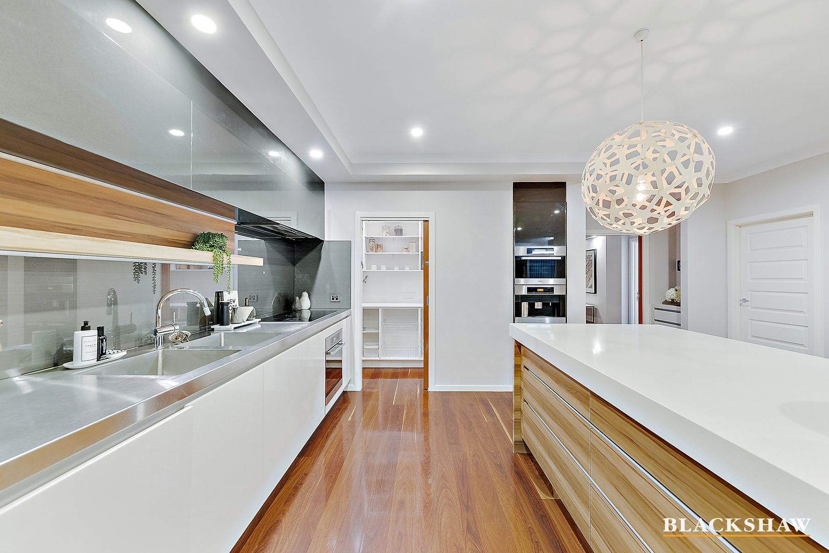 3 Gregory Street, Griffith ACT 2603, Image 2