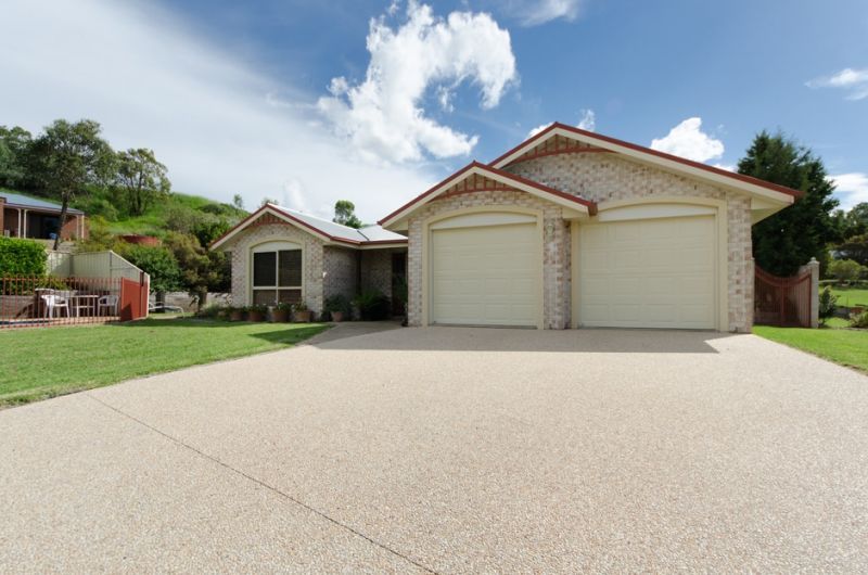 13 Clayton Court, Cotswold Hills QLD 4350, Image 0