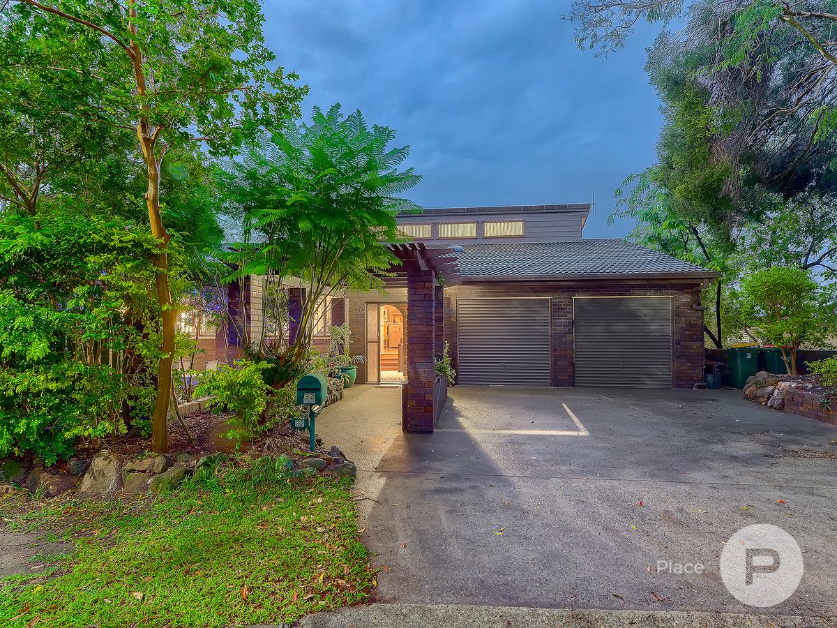 4 bedrooms House in 32 Barnehurst TARRAGINDI QLD, 4121