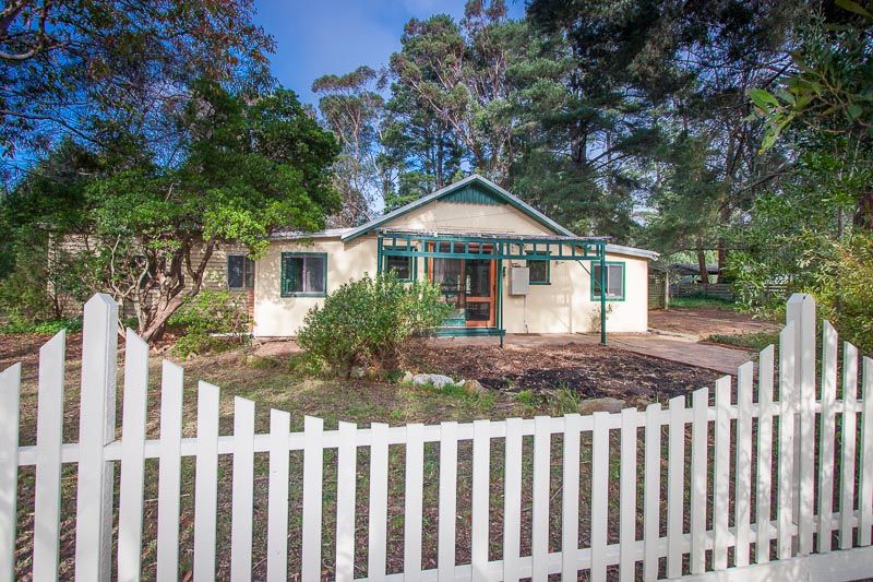 7 McBean Avenue, MACEDON VIC 3440, Image 0