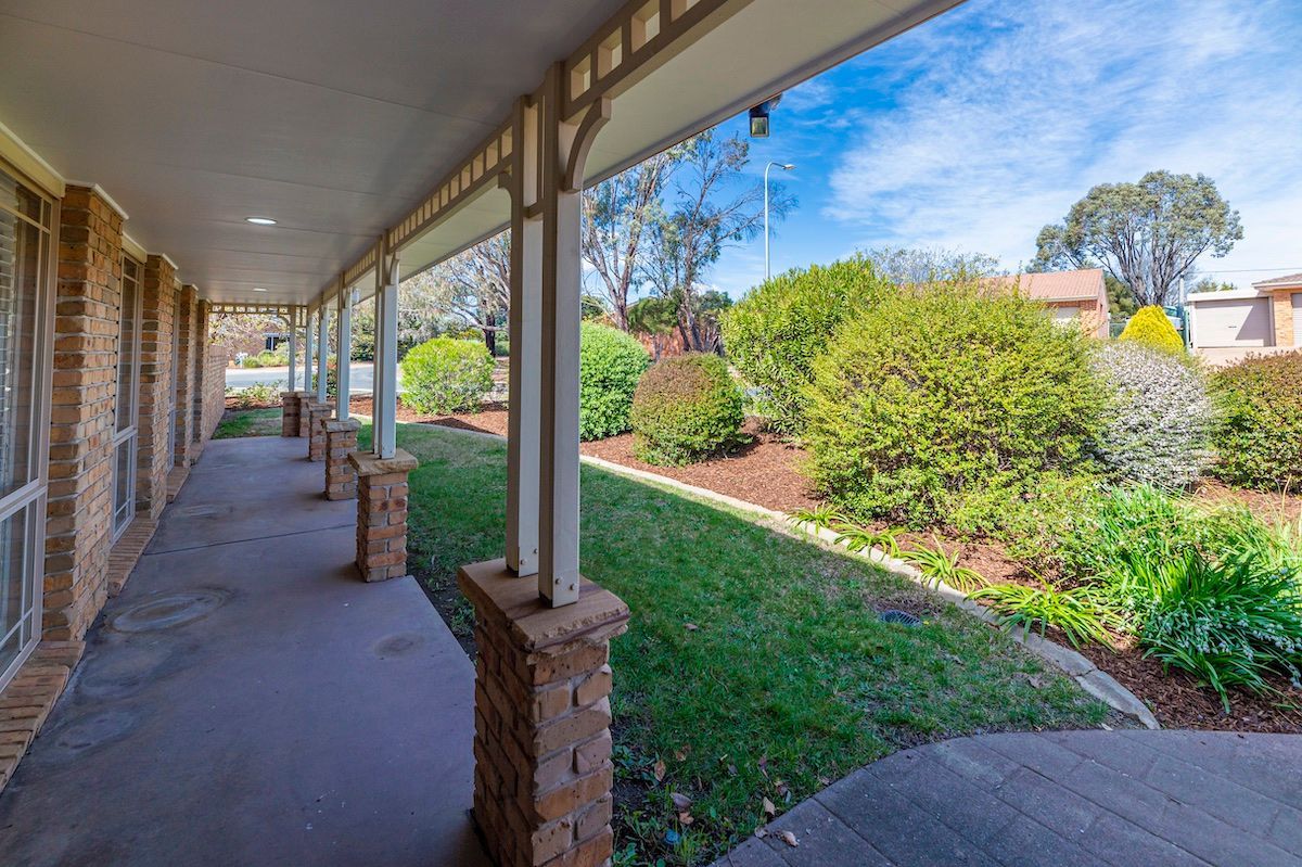 2 Ashcroft Crescent, Monash ACT 2904, Image 2