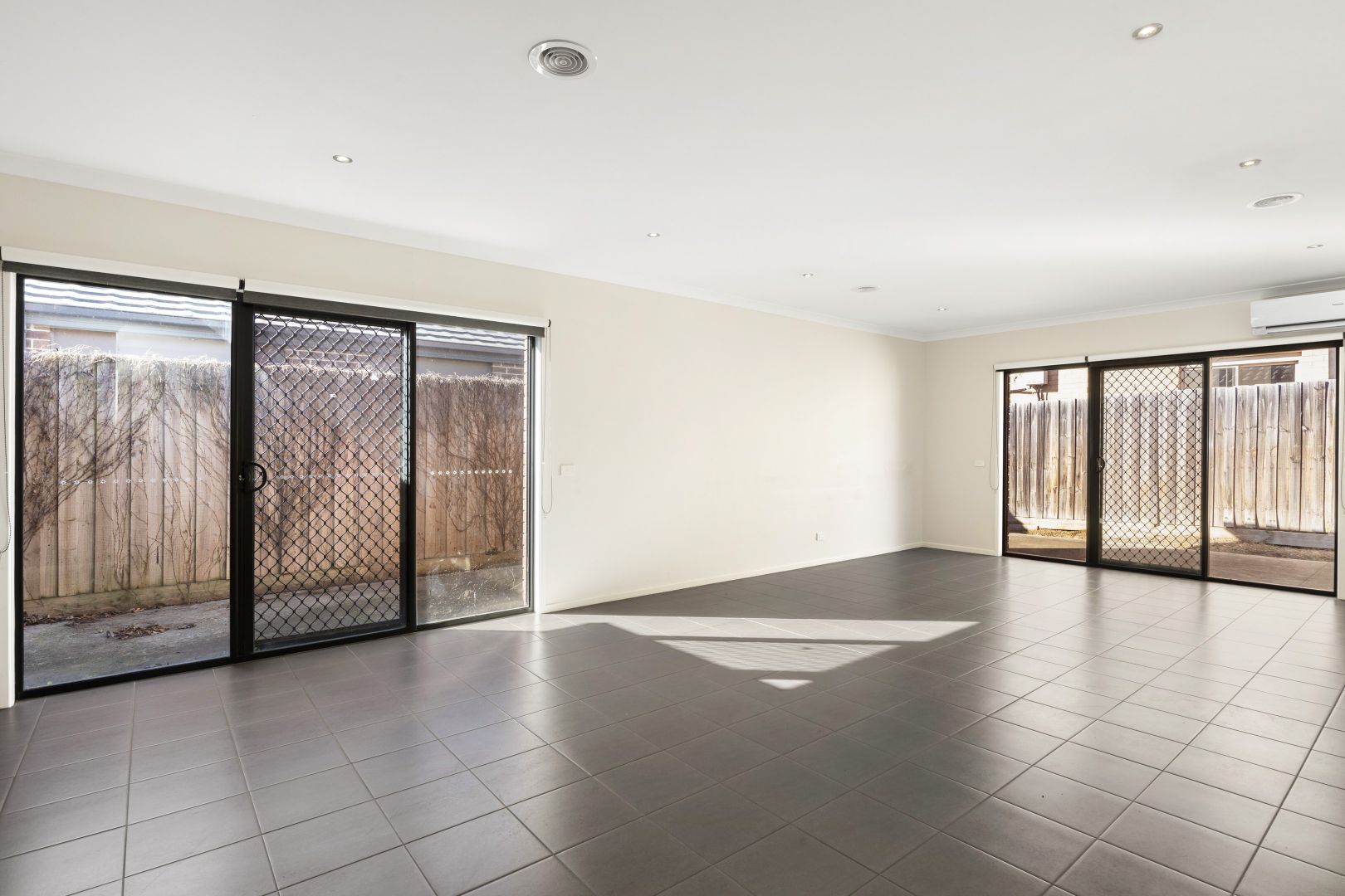 209 Painted Hills Road, Doreen VIC 3754, Image 2