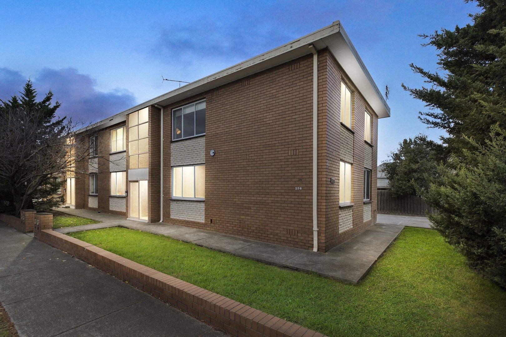 1 bedrooms Apartment / Unit / Flat in 9/256 Somerville Road KINGSVILLE VIC, 3012