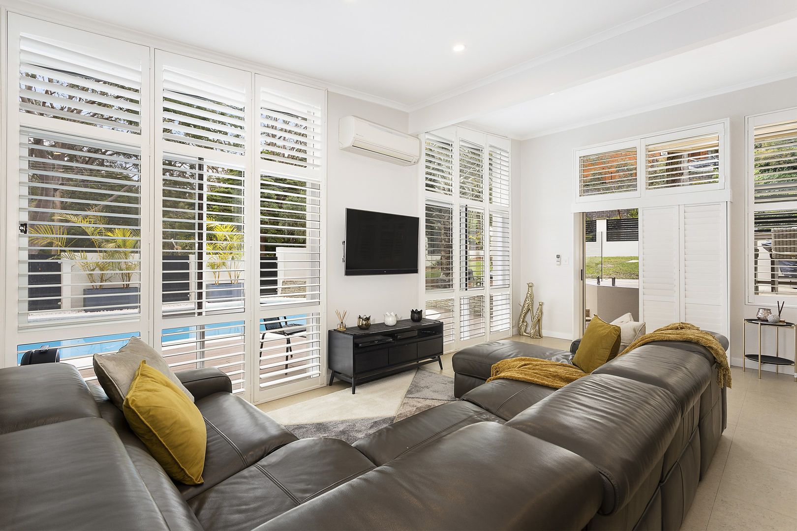 2 Huskisson Street, Gymea Bay NSW 2227, Image 2