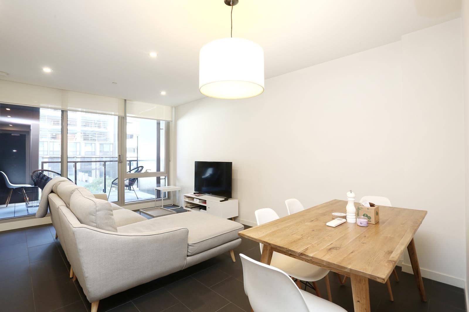 2 bedrooms Apartment / Unit / Flat in 211N/229 Toorak Road SOUTH YARRA VIC, 3141