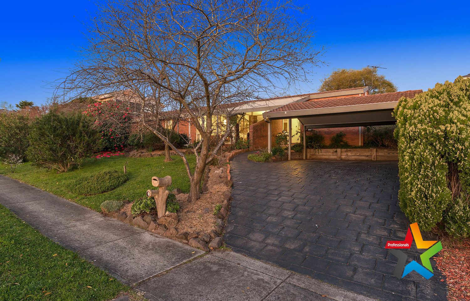 182 Hayrick Lane, Mooroolbark VIC 3138