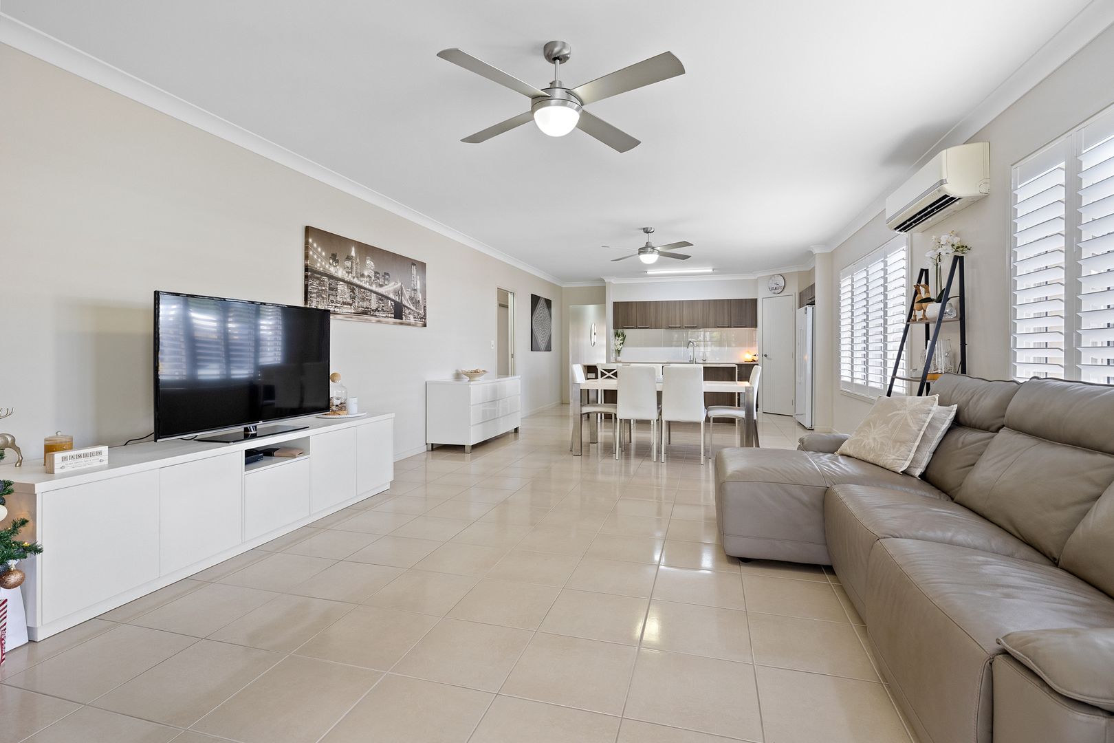 29 Park Edge Place, Redland Bay QLD 4165, Image 2