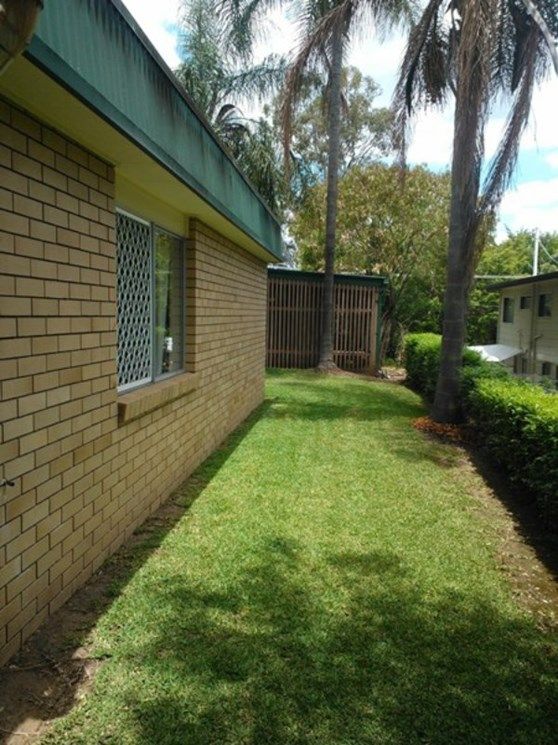 4/4 Ramu Street, Eagleby QLD 4207, Image 2