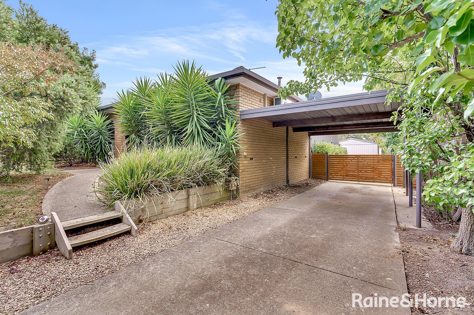 16 Merrifield Street, Riddells Creek VIC 3431, Image 2