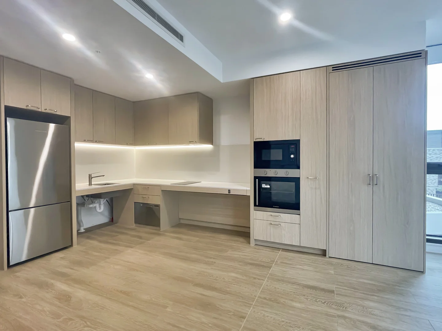 Additional image 2 of 506/36 Baker Street, Gosford NSW 2250