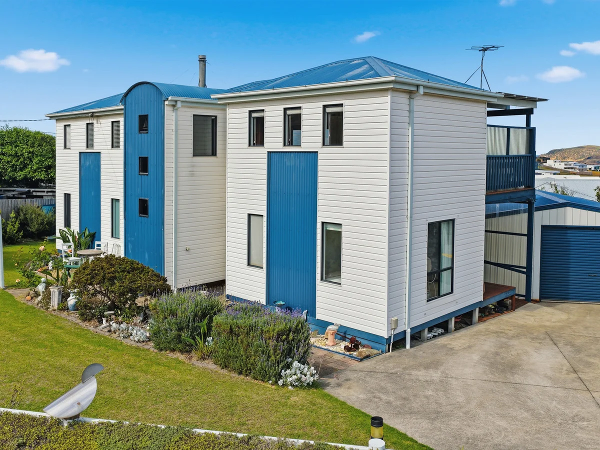 3 Miriam Court, San Remo VIC 3925