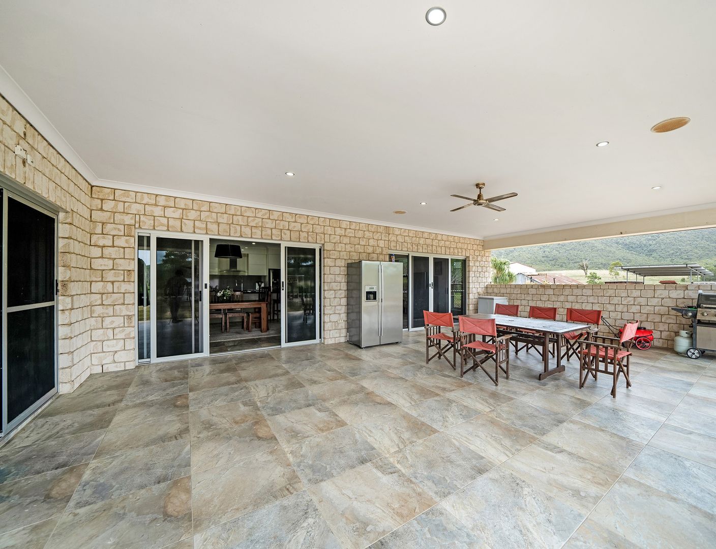 537 Hallorans Road, Mount Tom QLD 4677, Image 1