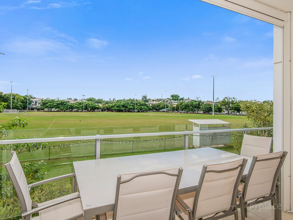 5 bedrooms Apartment / Unit / Flat in 26/21 Barramul Street BULIMBA QLD, 4171