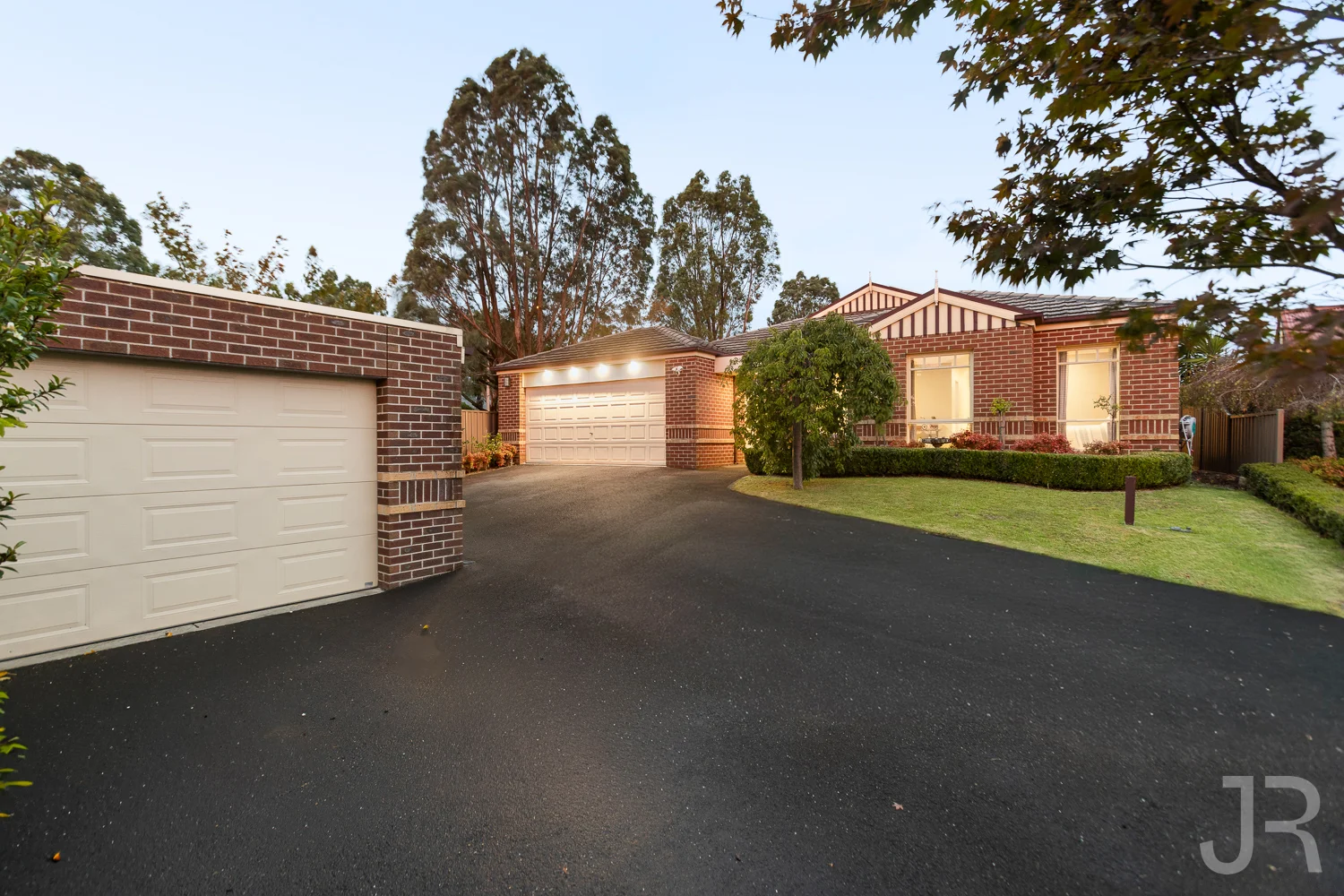 Primary image of 5 Logan Place, Berwick VIC 3806